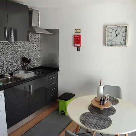 Madeira Flats * فونشال