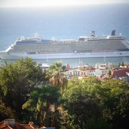 Madeira Flats Apartment *