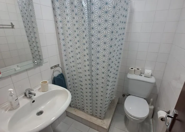 马德拉度假公寓 *