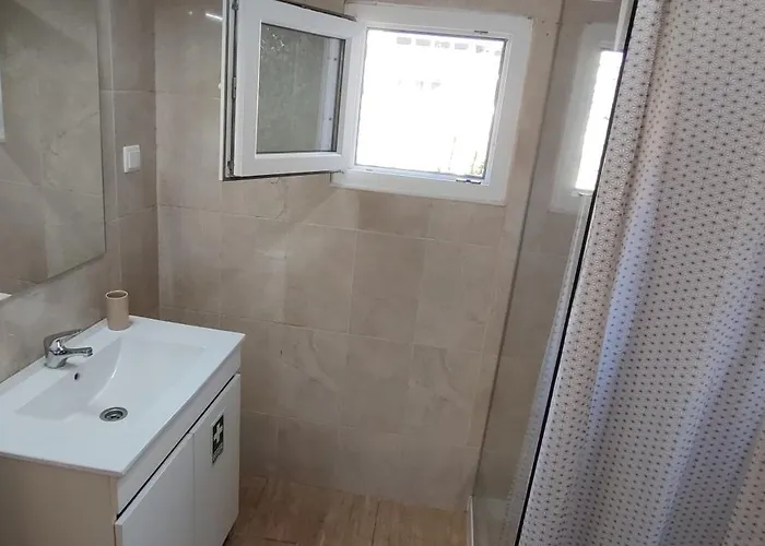 马德拉度假公寓 *