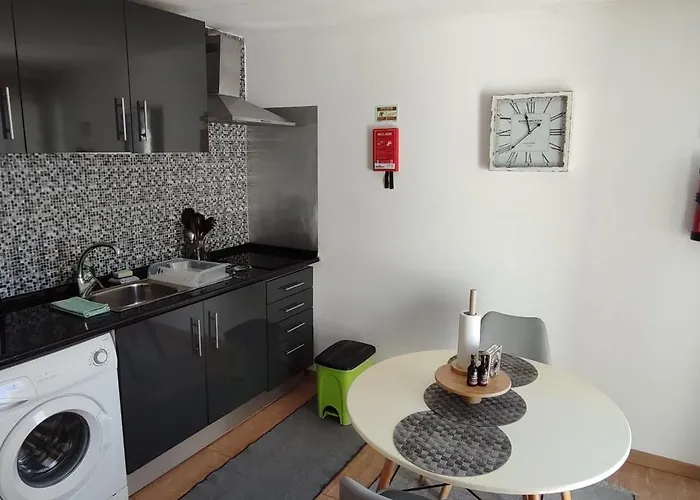 马德拉度假公寓 * 丰沙尔