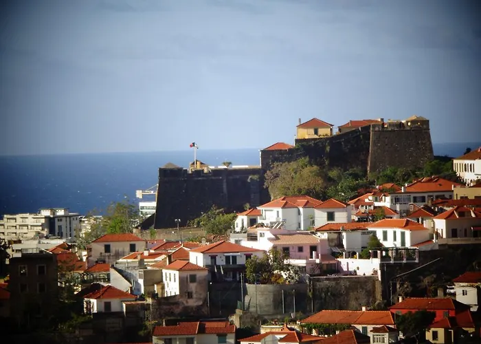 马德拉度假公寓